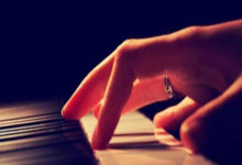 开云APP-鹿岛鹿角全力冲击冠军,关键球员备战状态受关注