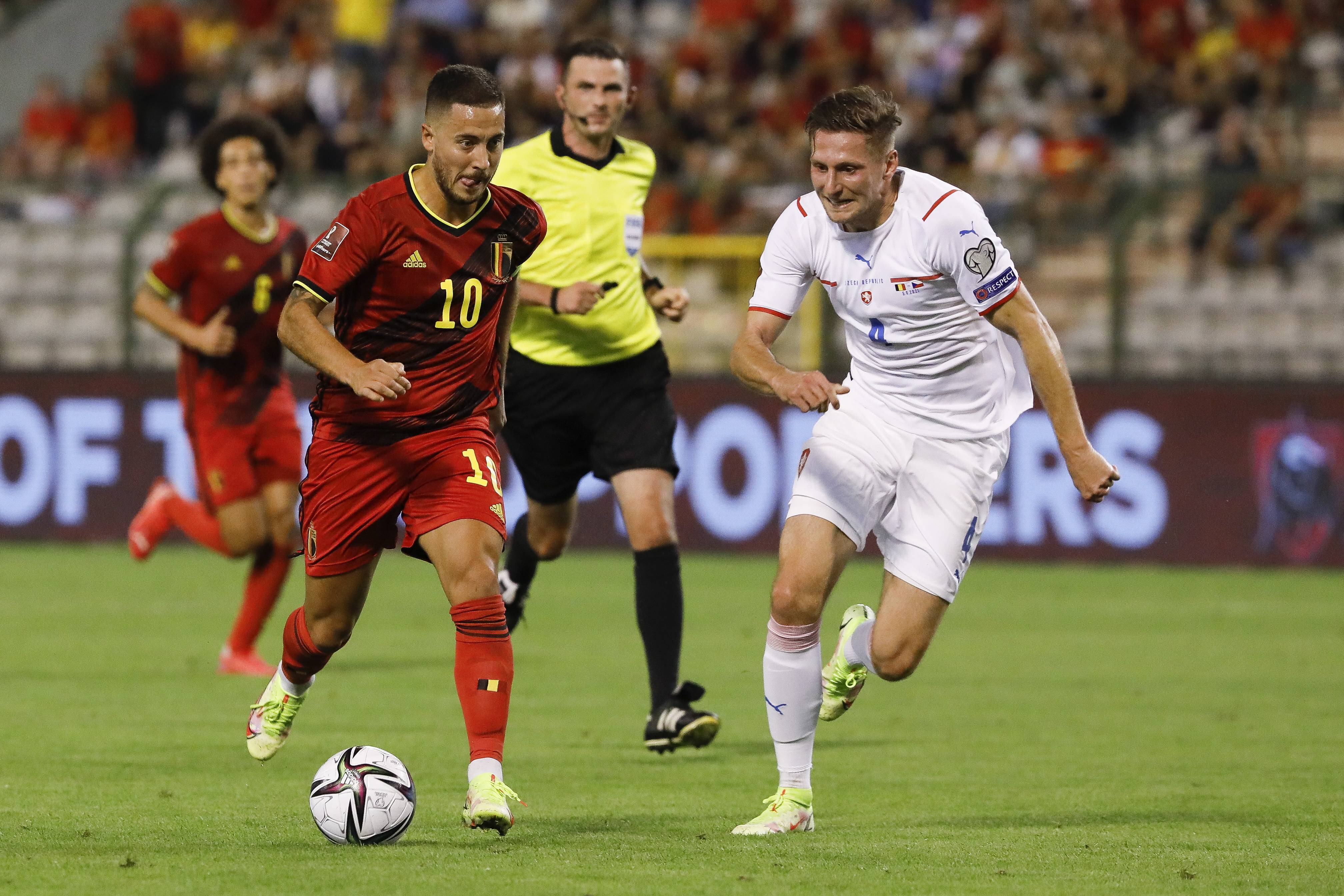 尤文图斯三球逆转,巴塞罗那惨遭淘汰 尤文图斯三球逆转,巴塞罗那惨遭淘汰