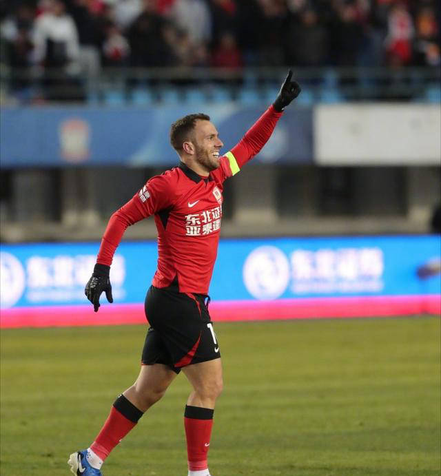 泰达主场败给申花，中超保级形势愈发严峻的简单介绍