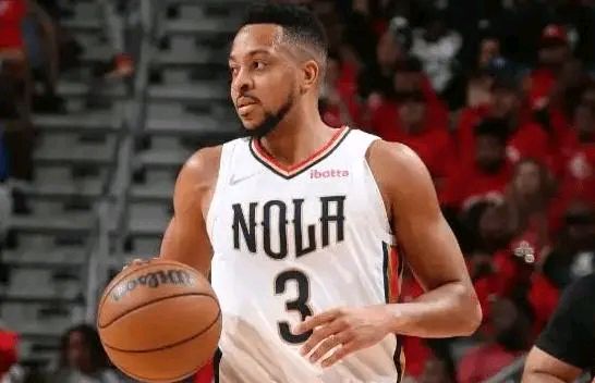 关于开拓者客场大胜爵士麦科勒姆分建功的信息 关于开拓者客场大胜爵士麦科勒姆分建功的信息