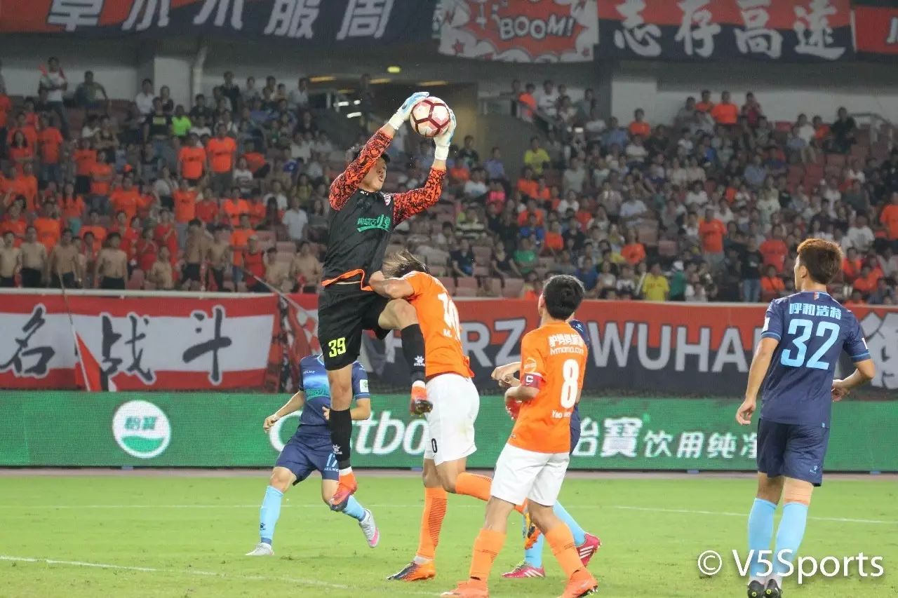 开云平台-小牛主帅被罚款禁赛，球队备战受阻的简单介绍