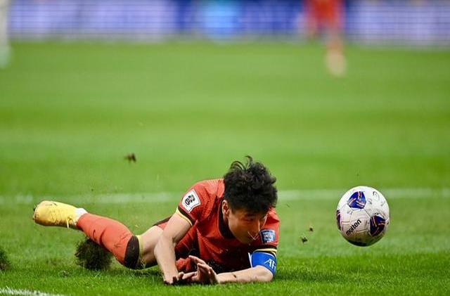 开云体育app-国足主力球员受伤，国家队压力山大的简单介绍