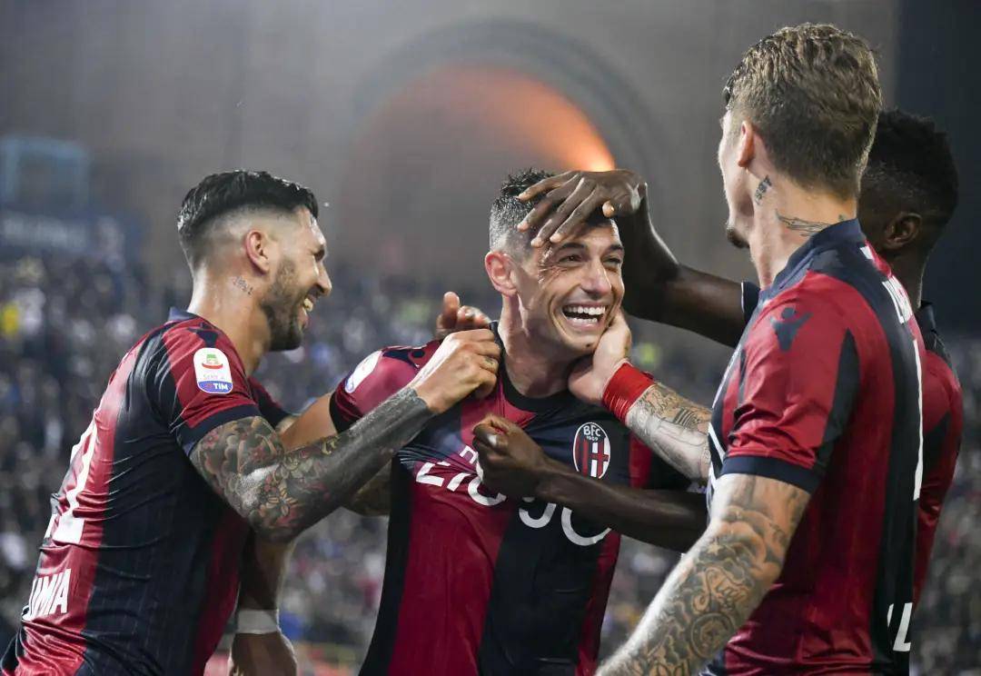 AC米兰胜负难测,弃用外援战术惊人的简单介绍 AC米兰胜负难测,弃用外援战术惊人的简单介绍