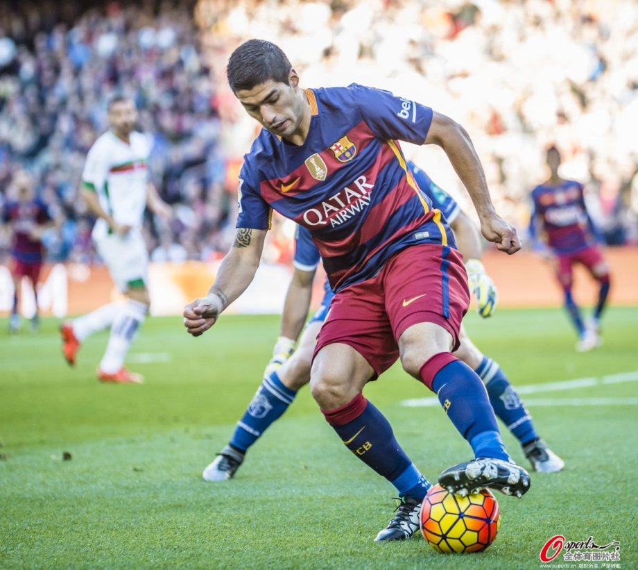 开云体育登录-格拉纳达告捷，利兹左路小角度破门的简单介绍