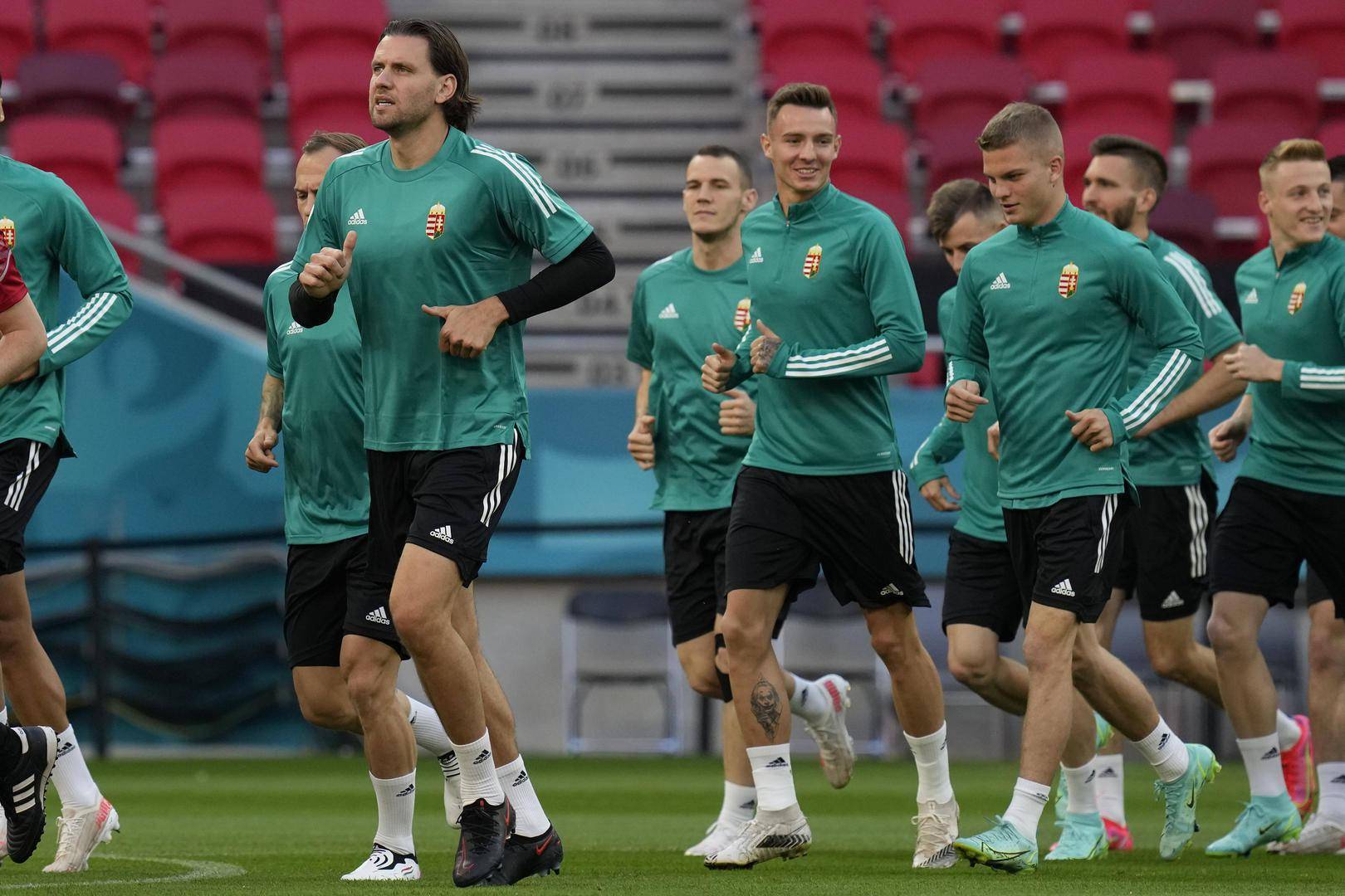 高能对决！欧洲赛场明星球员助阵的简单介绍