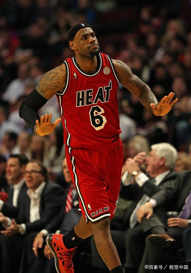 开云体育官方网站-热火逆袭步行者韦德盖帽气势如虹鏖战终结