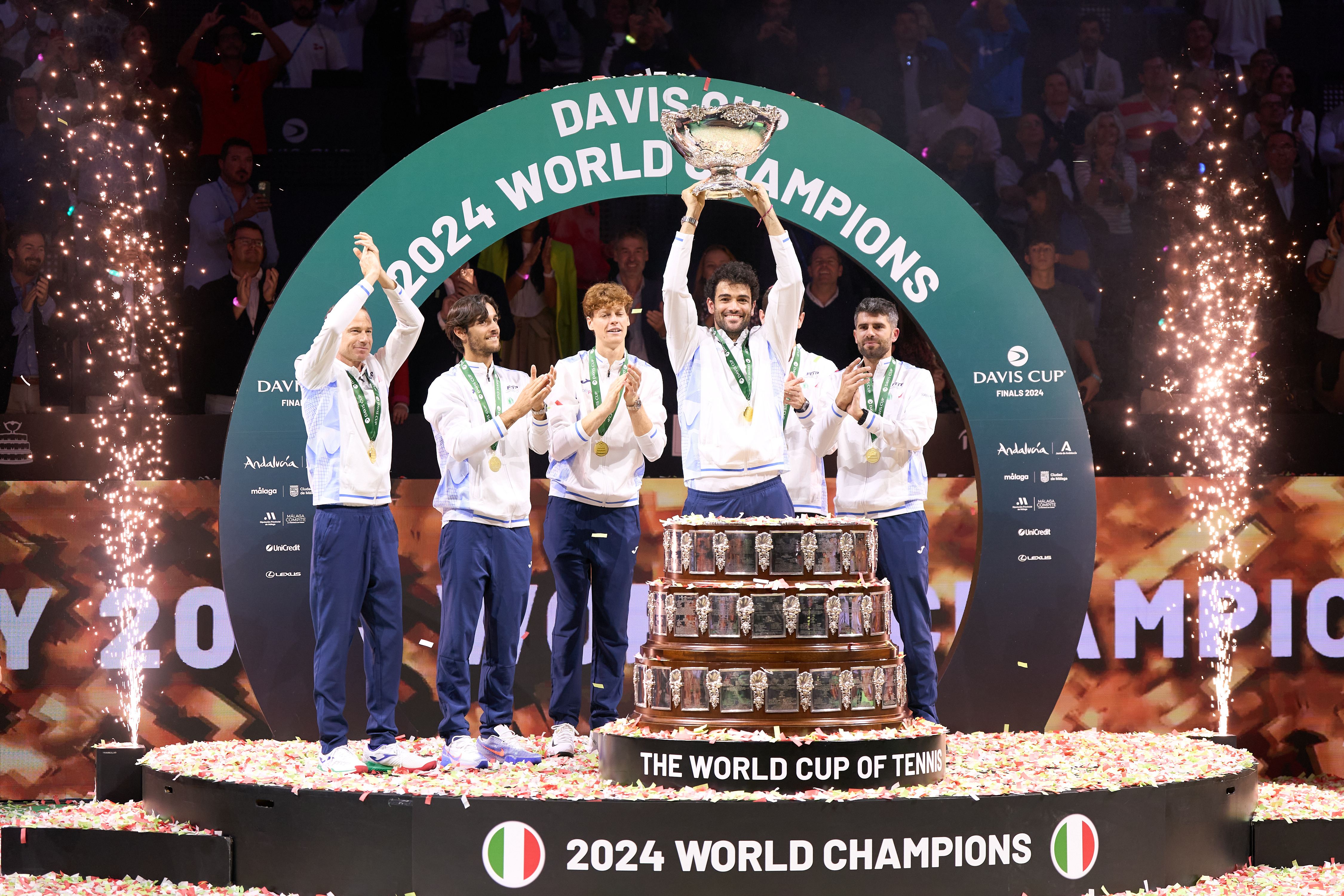 开云体育APP下载-意大利羽毛球队发挥出色，团体项目取得胜利