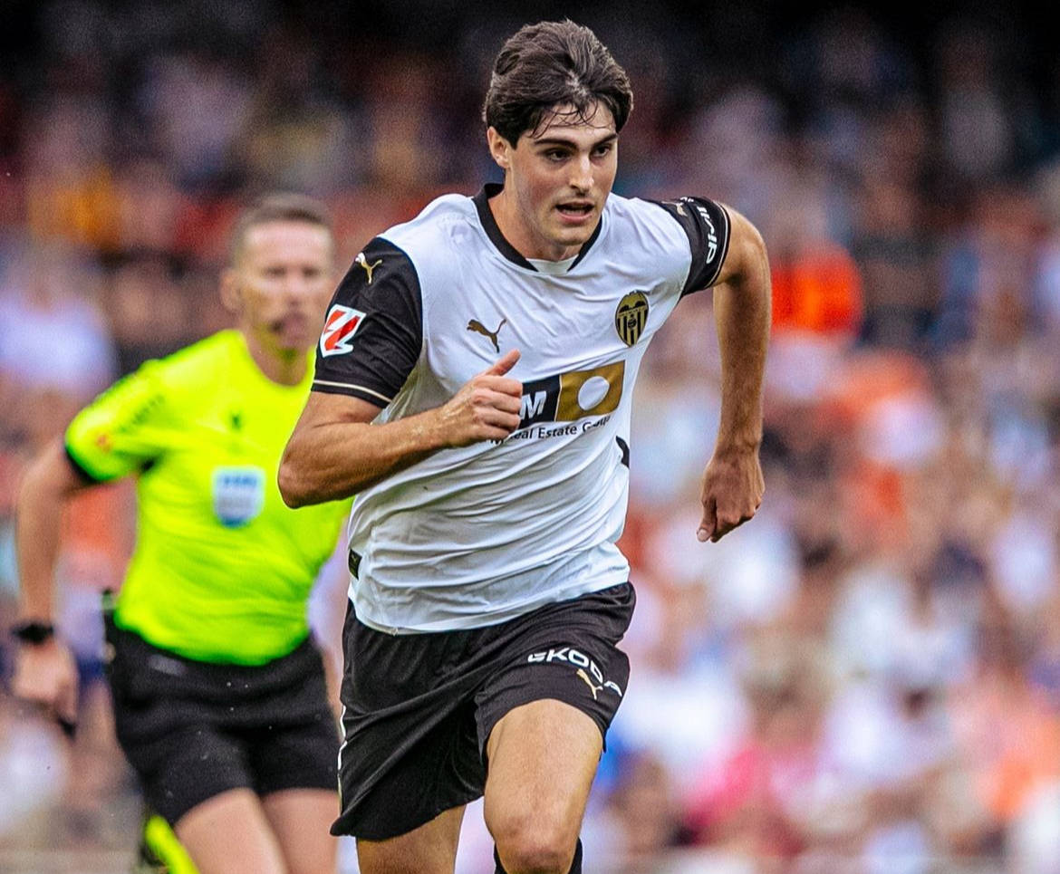 开云体育app-巴伦西加连胜，排名升至联赛第三