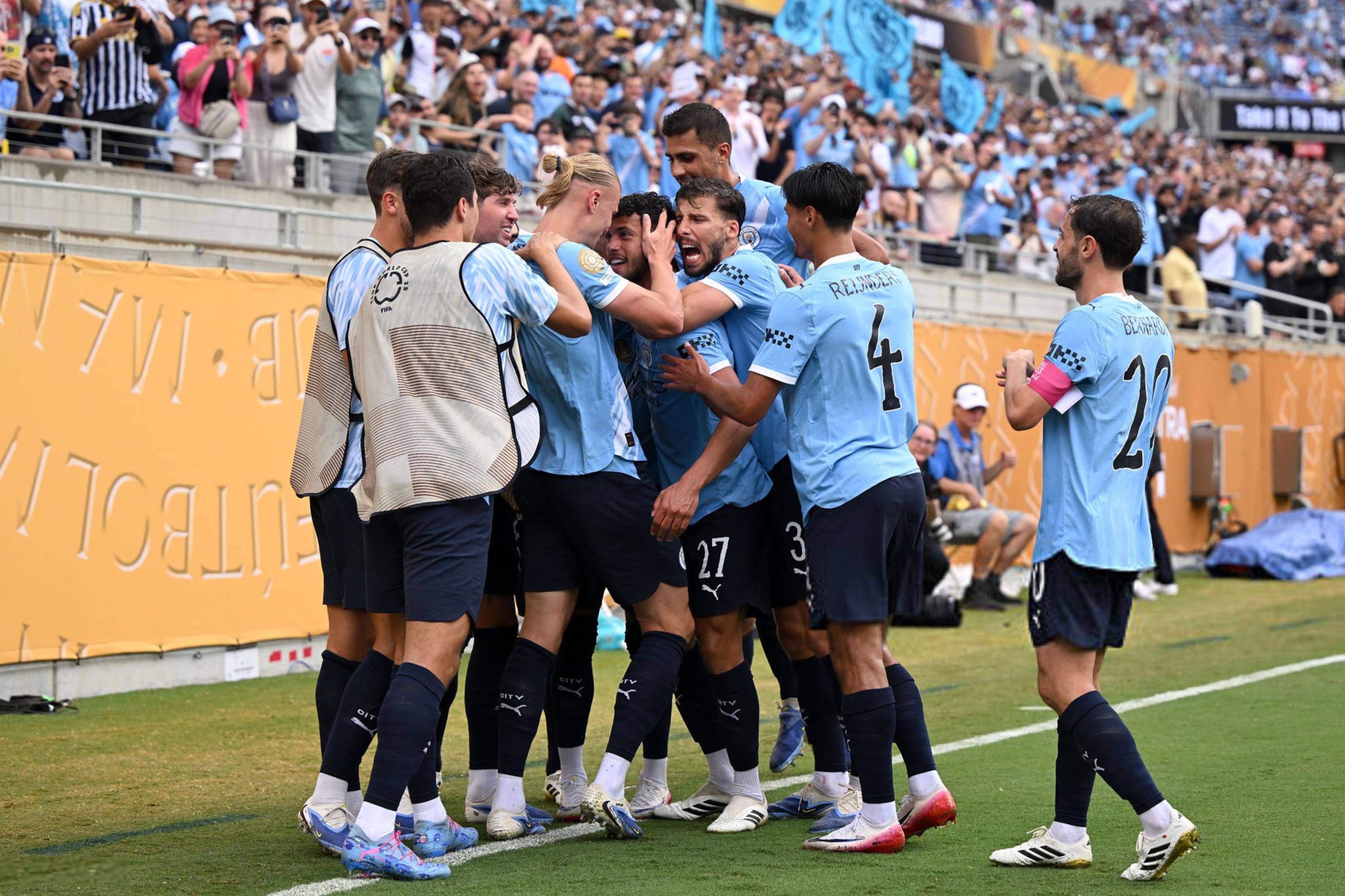 开云平台-包含欧冠焦点战：哈兰德vs尤文，失利引发球迷沸腾的词条