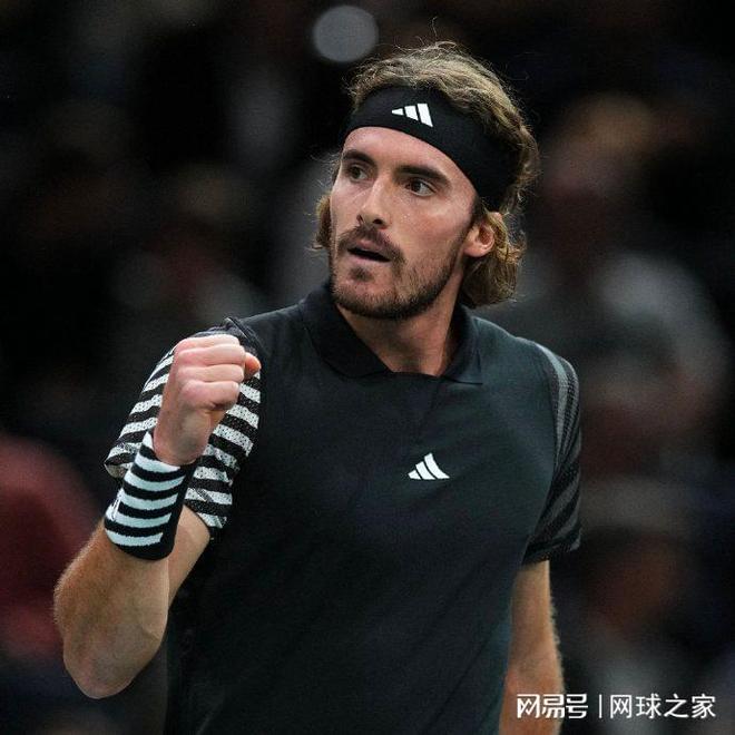 意大利网球队碾压美国网球队,西西帕斯统治全场 意大利网球队碾压美国网球队,西西帕斯统治全场