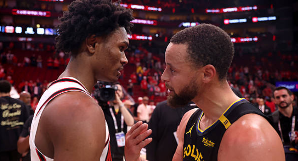 包含尼克斯客场胜掘金，琼斯再次发挥稳定的词条