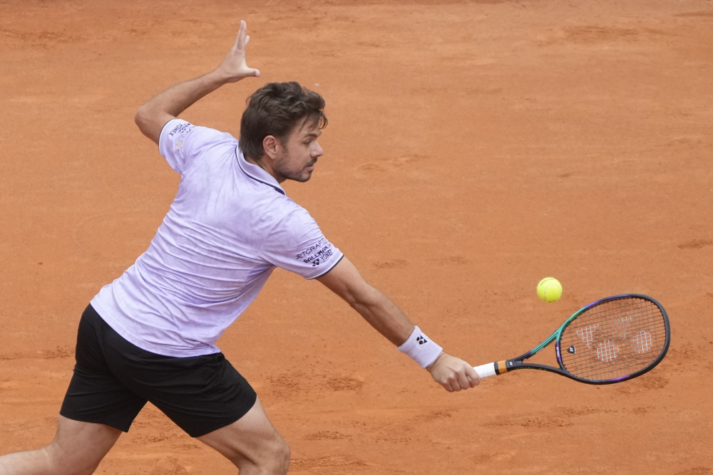 开云体育中国-包含美国网球队翻盘意大利网球队，瓦林卡统治全场的词条