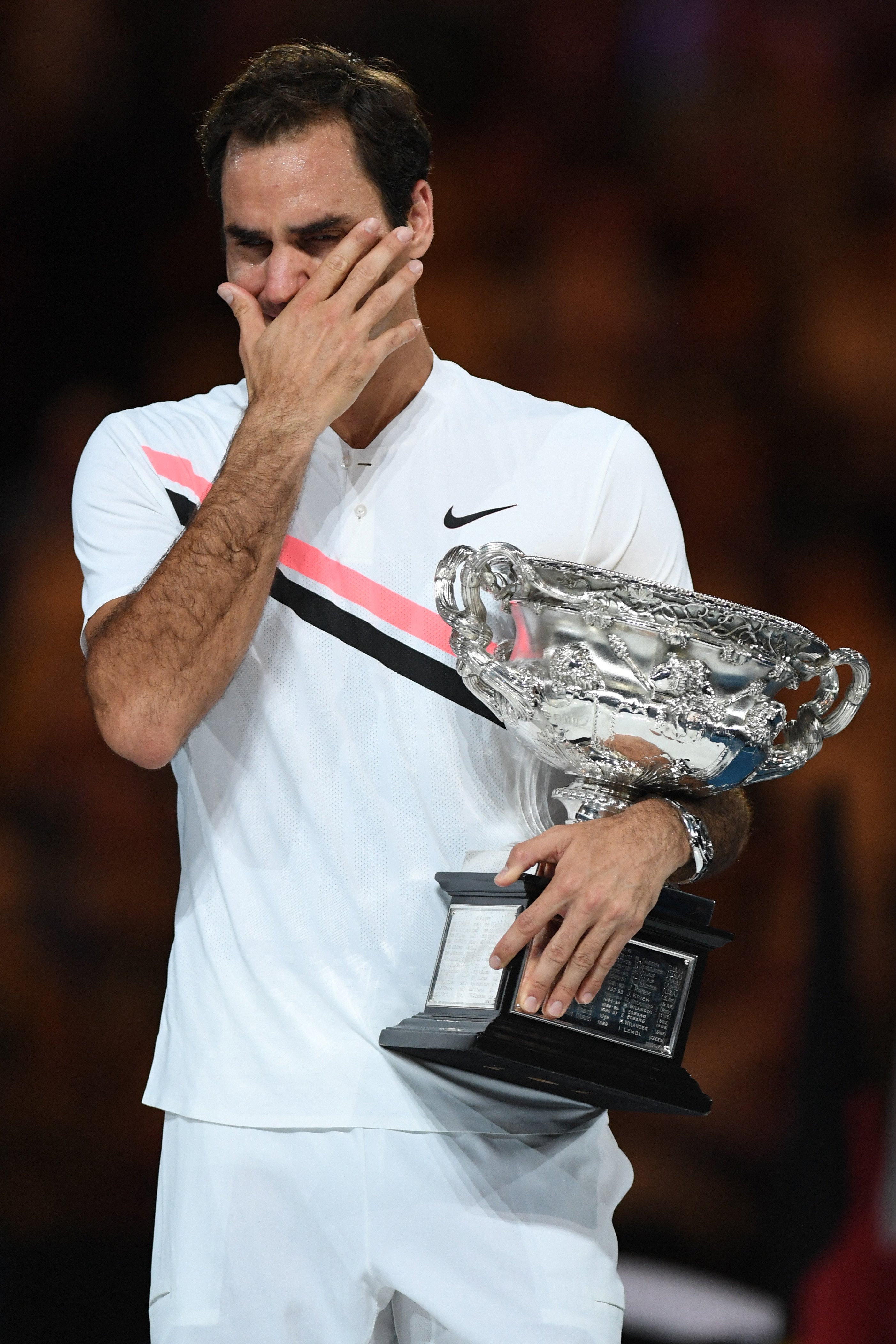 开云官网-包含意大利网球队爆冷西班牙网球队，费德勒惊艳世界的词条