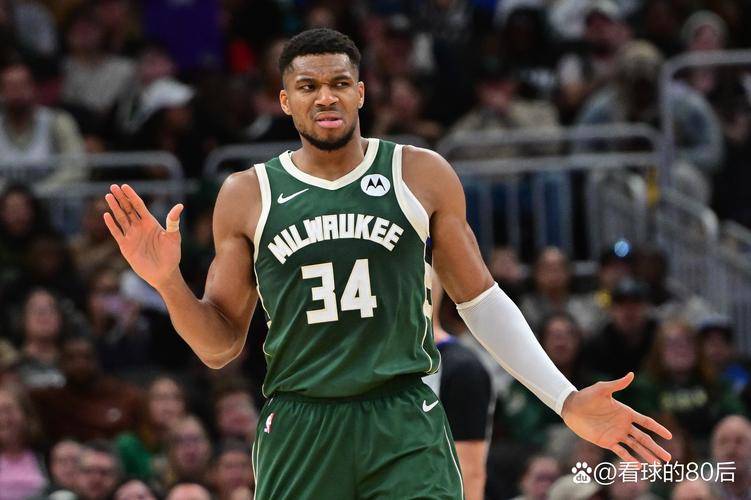 包含雄鹿三分之差不敌开拓者，字母哥复出状态尚未恢复的词条