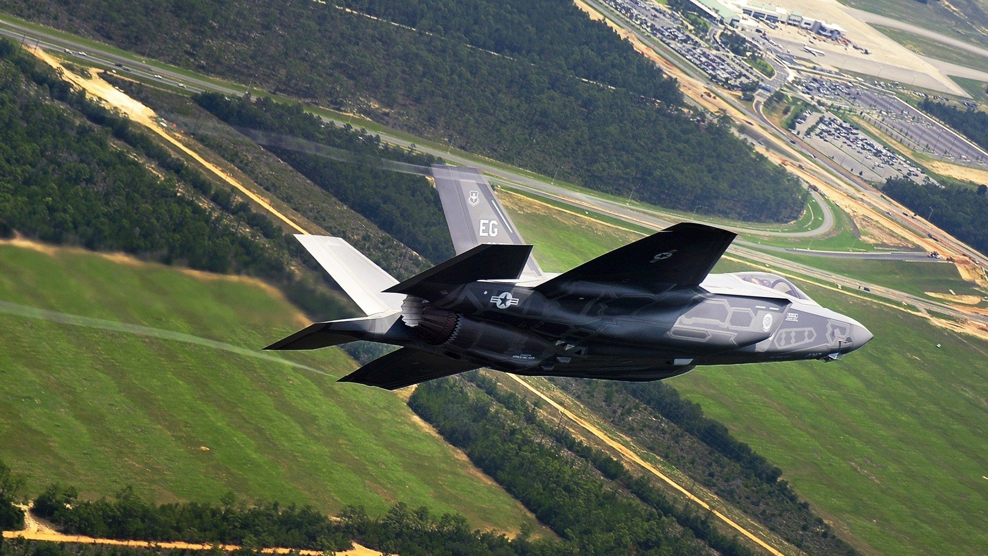 开云体育下载-獭兔怒吼北境突围，塔图姆生涯夜率黄蜂关键战击溃猛龙