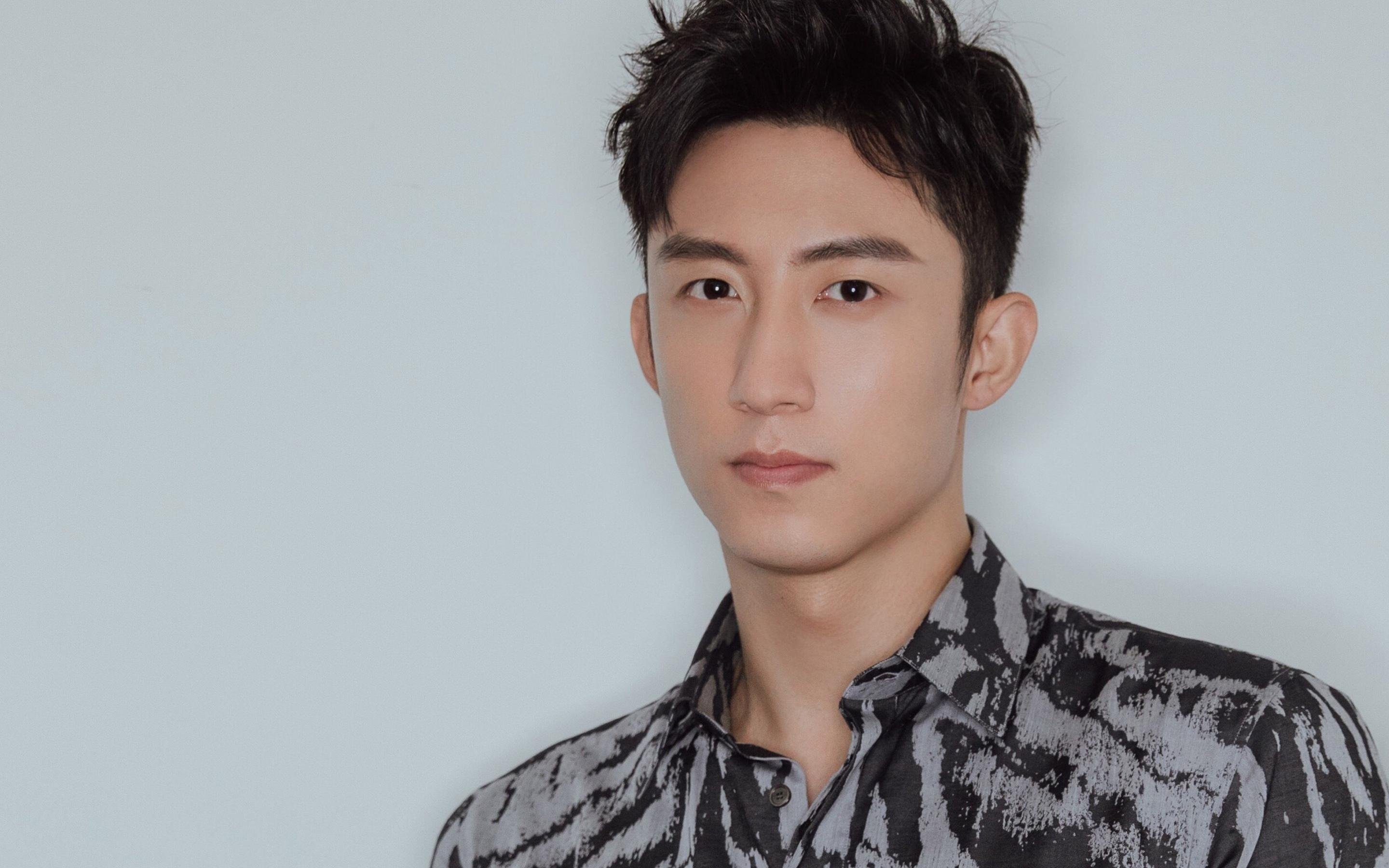 球场利刃与古典围城,关键战中的决断艺术