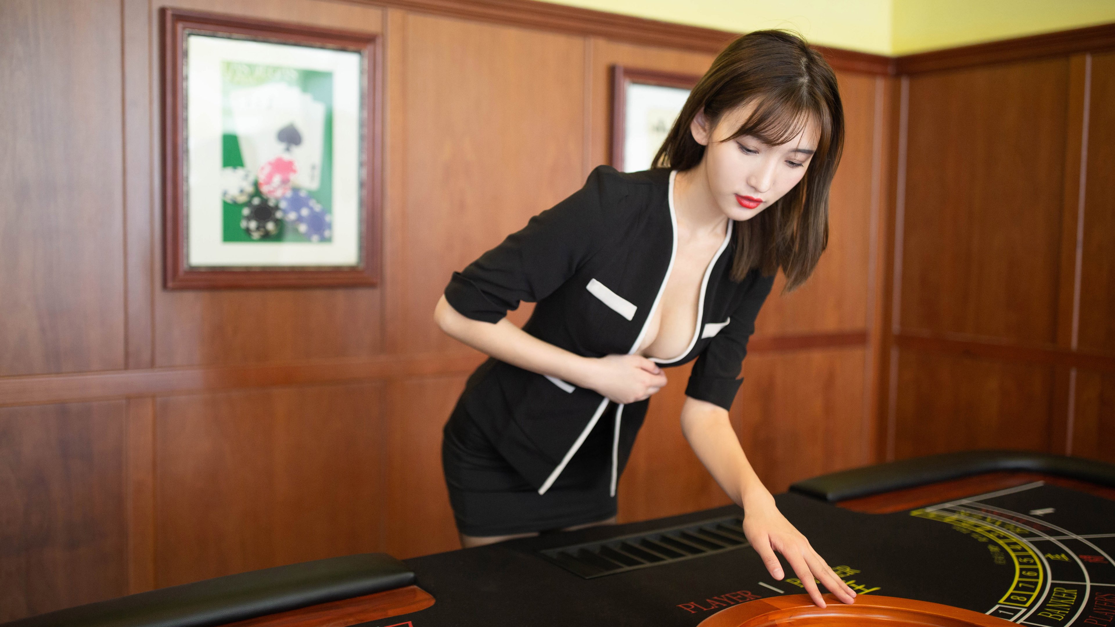 李刚仁的大师课,贝蒂斯绿茵场上空,一颗亚洲之星璀璨升起