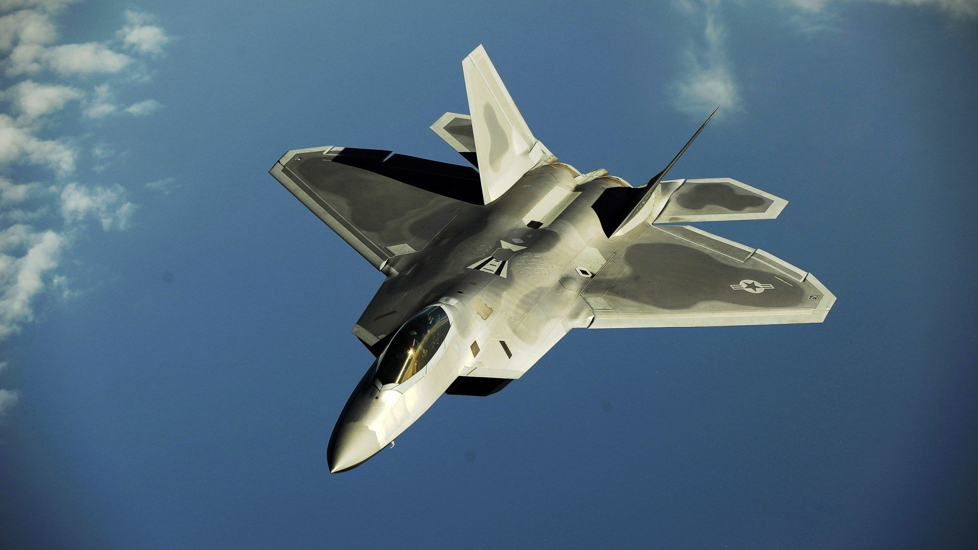 破壁之战,当勒沃库森遇上三狮军团,德布劳内如何以孤勇扛起全队?