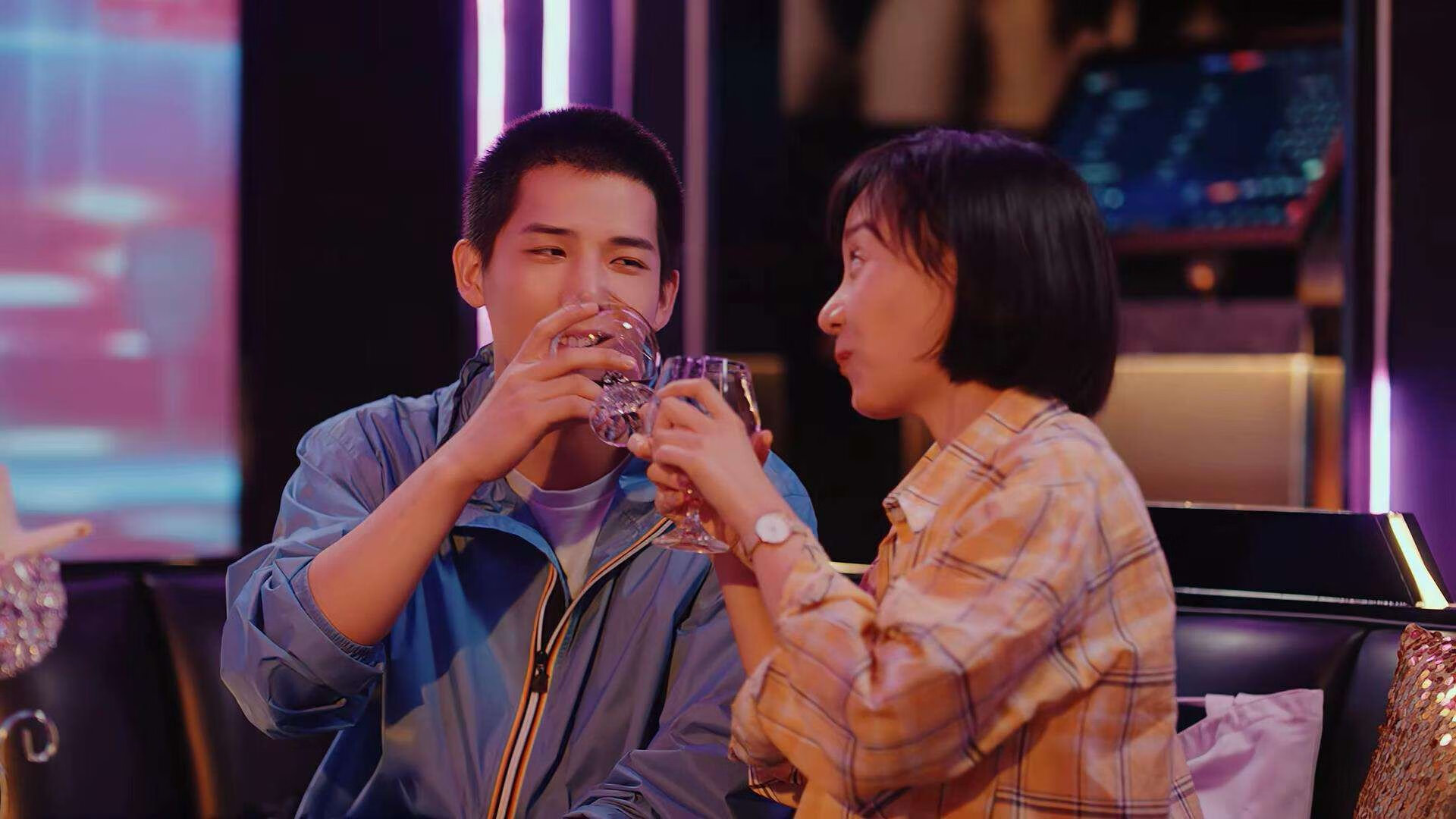 开云平台-冰冷的现实，巴萨带走曼联，黄喜灿接管了老特拉福德的噩梦