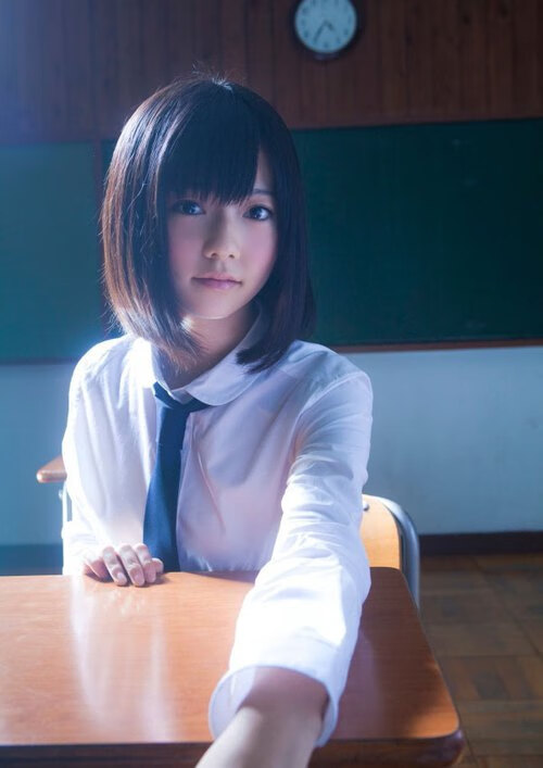 开云下载-大舞台的荣光与高压下的胜利，本泽马的定律与伊拉克的坚韧