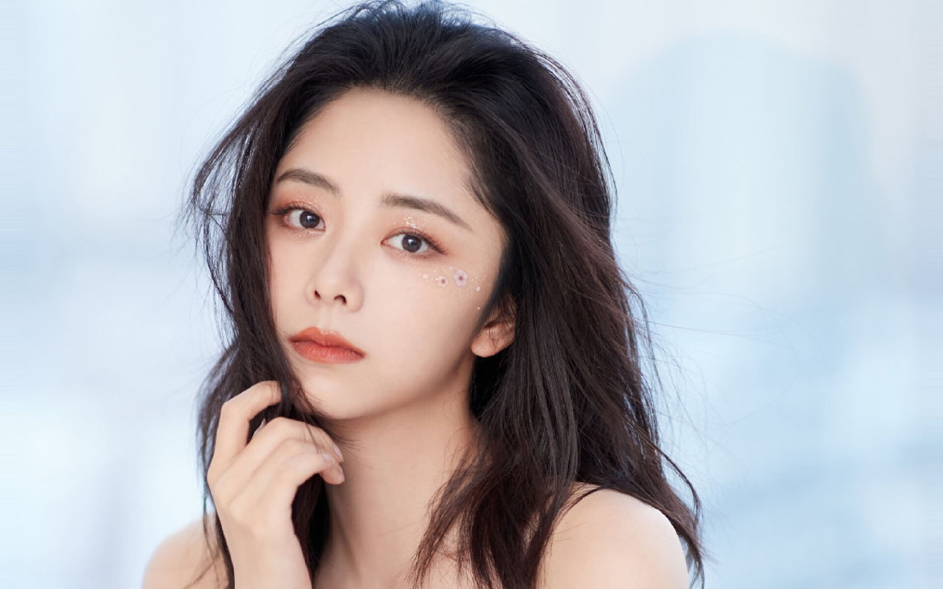 开云体育APP下载-NBA总决赛焦点战，湖人横扫76人，王朝再起航